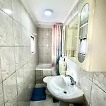 Twin With Balcony In Old Town Sarajewo