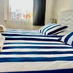 Twin With Balcony In Old Town *