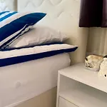 Apartment Twin With Balcony In Old Town *