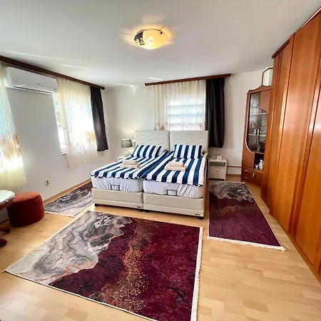 For 7 People In The Center Apartment Sarajevo