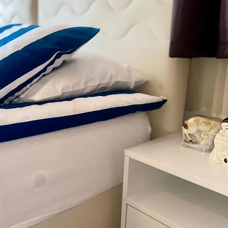Apartment For 7 People In The Center *
