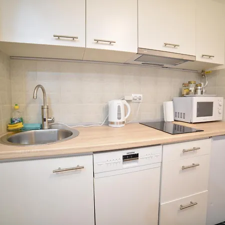 Apartment In Center - Great Location!