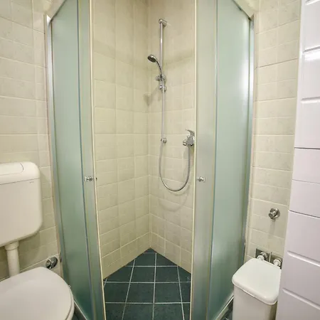 Apartment In Center - Great Location! *