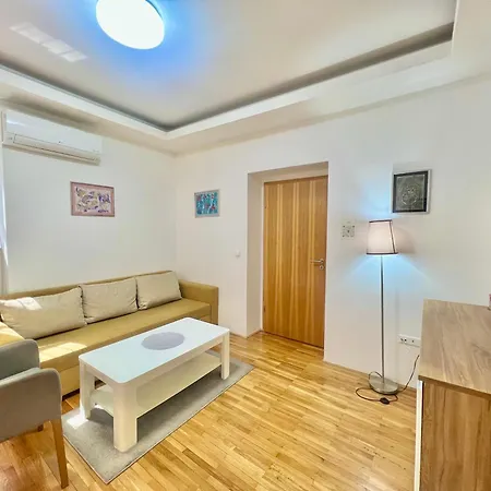 Apartment In Center - Great Location! Apartment