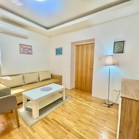 Apartment In Center - Great Location! Apartment