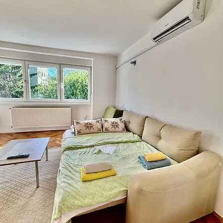Lejlighed In Center - Great Location! *