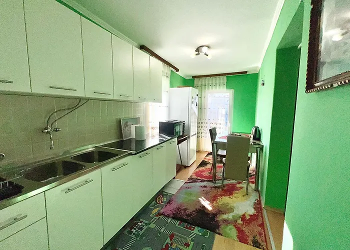 Twin With Balcony In Old Town *