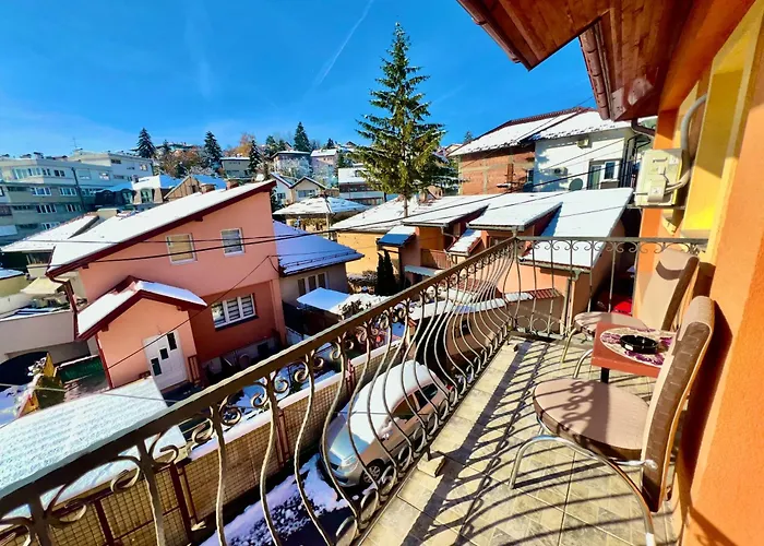 Twin With Balcony In Old Town