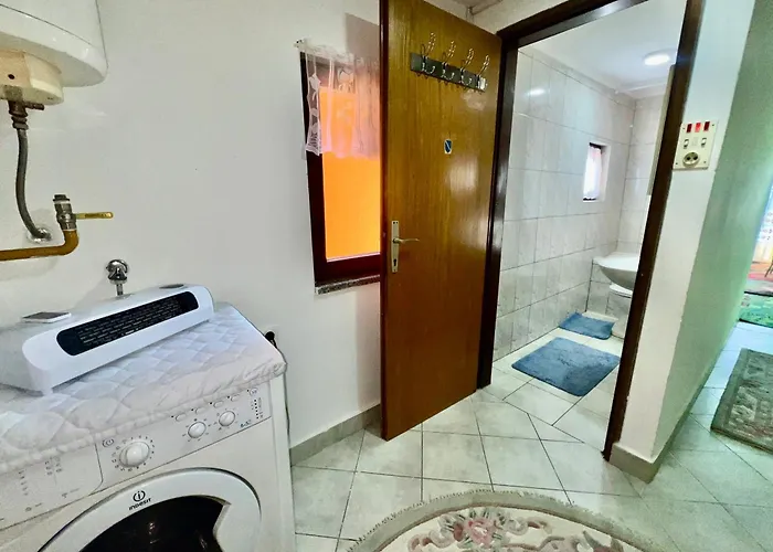 Twin With Balcony In Old Town شقة *