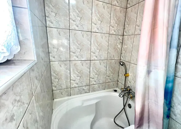 Twin With Balcony In Old Town *